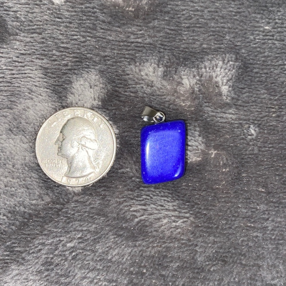 Beautiful Brilliant Blue Stone Pendent